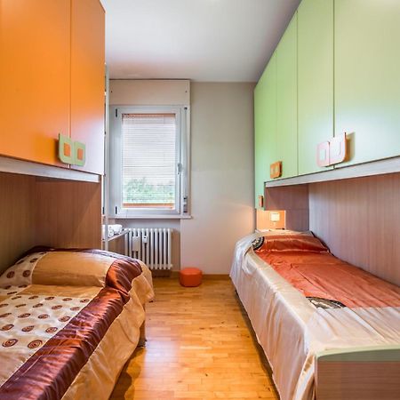 Appartamento A Modena, Comodo A Tutti I Servizi Exterior foto